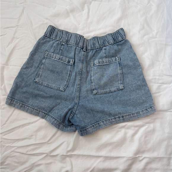 GAP Classic Denim - Picture 2 of 2